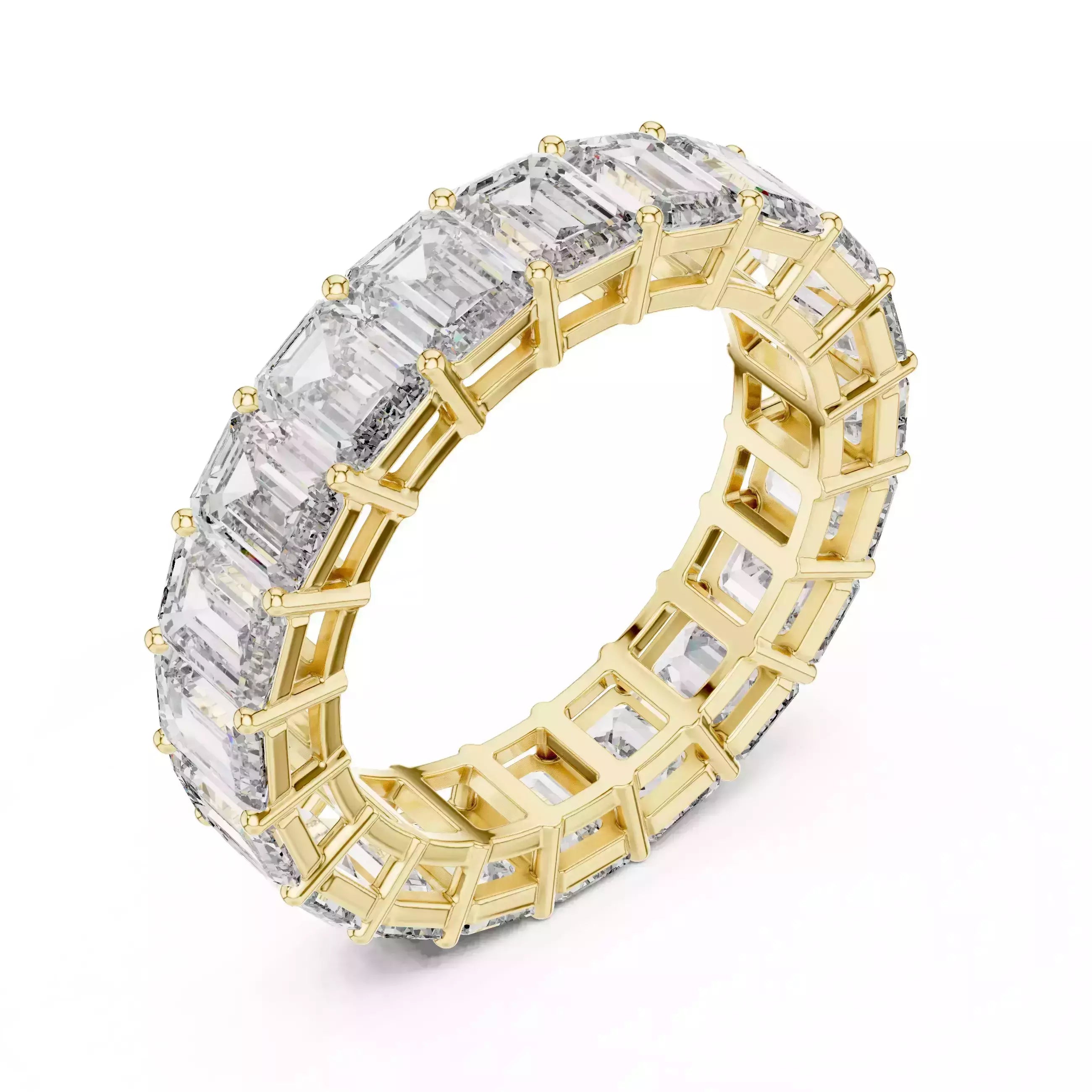 Solitaire Band Ring in Yellow Gold - detail view